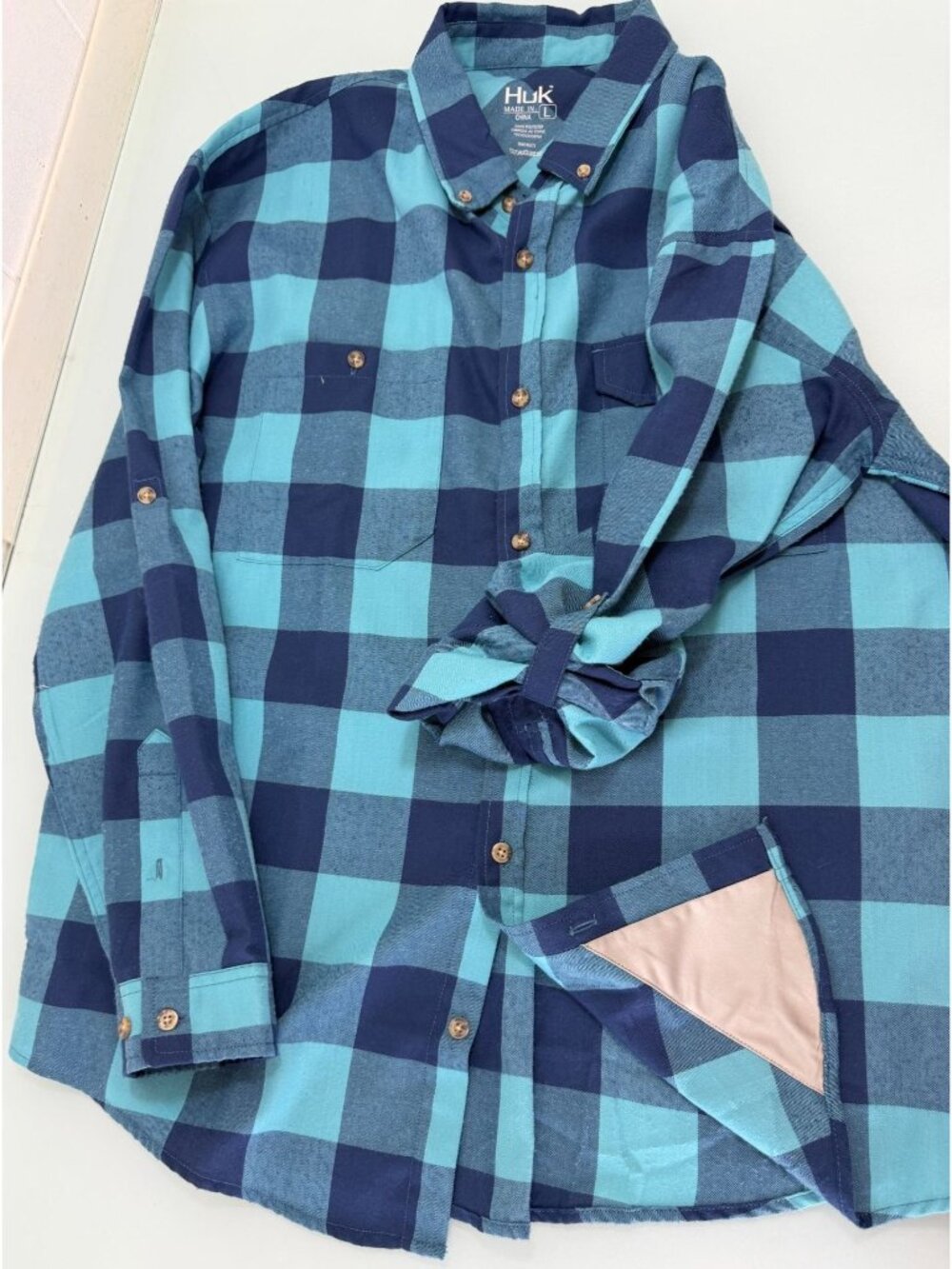 Huk Flannel Mens L Buffalo Plaid Tab Roll Up Sleeve Blue Turquoise Fishing